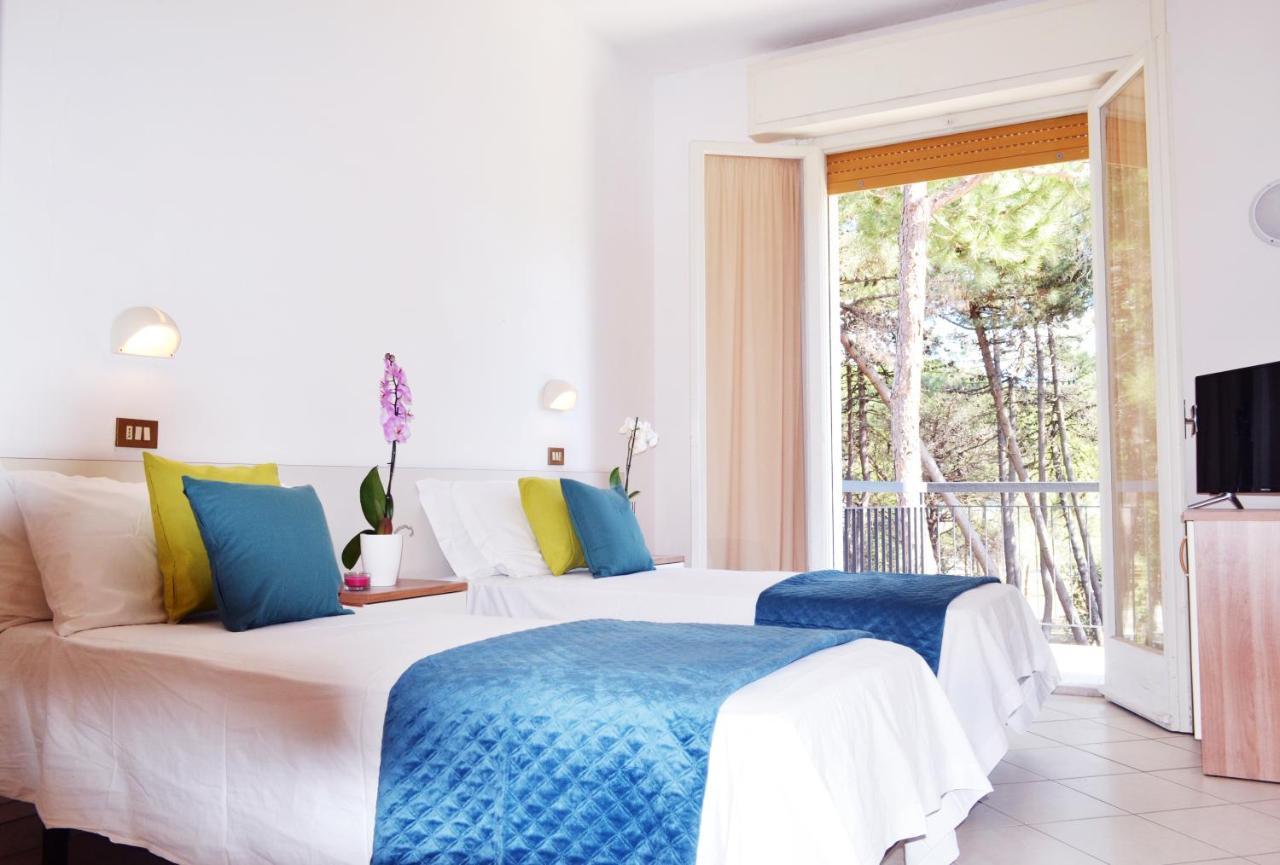 Hotel Elefantino Grey - Free Breakfast & Brunch Until 13-00 - Vicinissimi A Mirabilandia 米兰马瑞提那 外观 照片