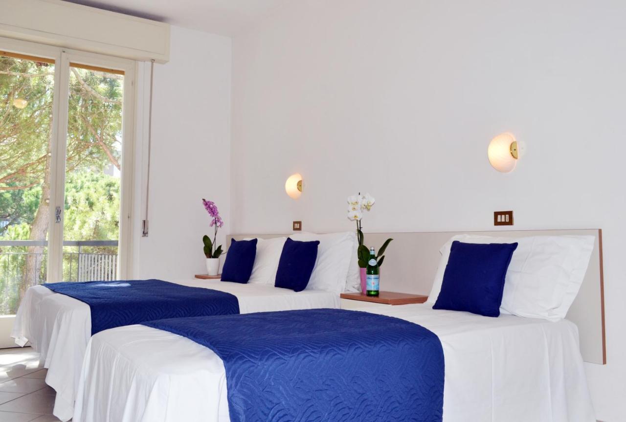 Hotel Elefantino Grey - Free Breakfast & Brunch Until 13-00 - Vicinissimi A Mirabilandia 米兰马瑞提那 外观 照片