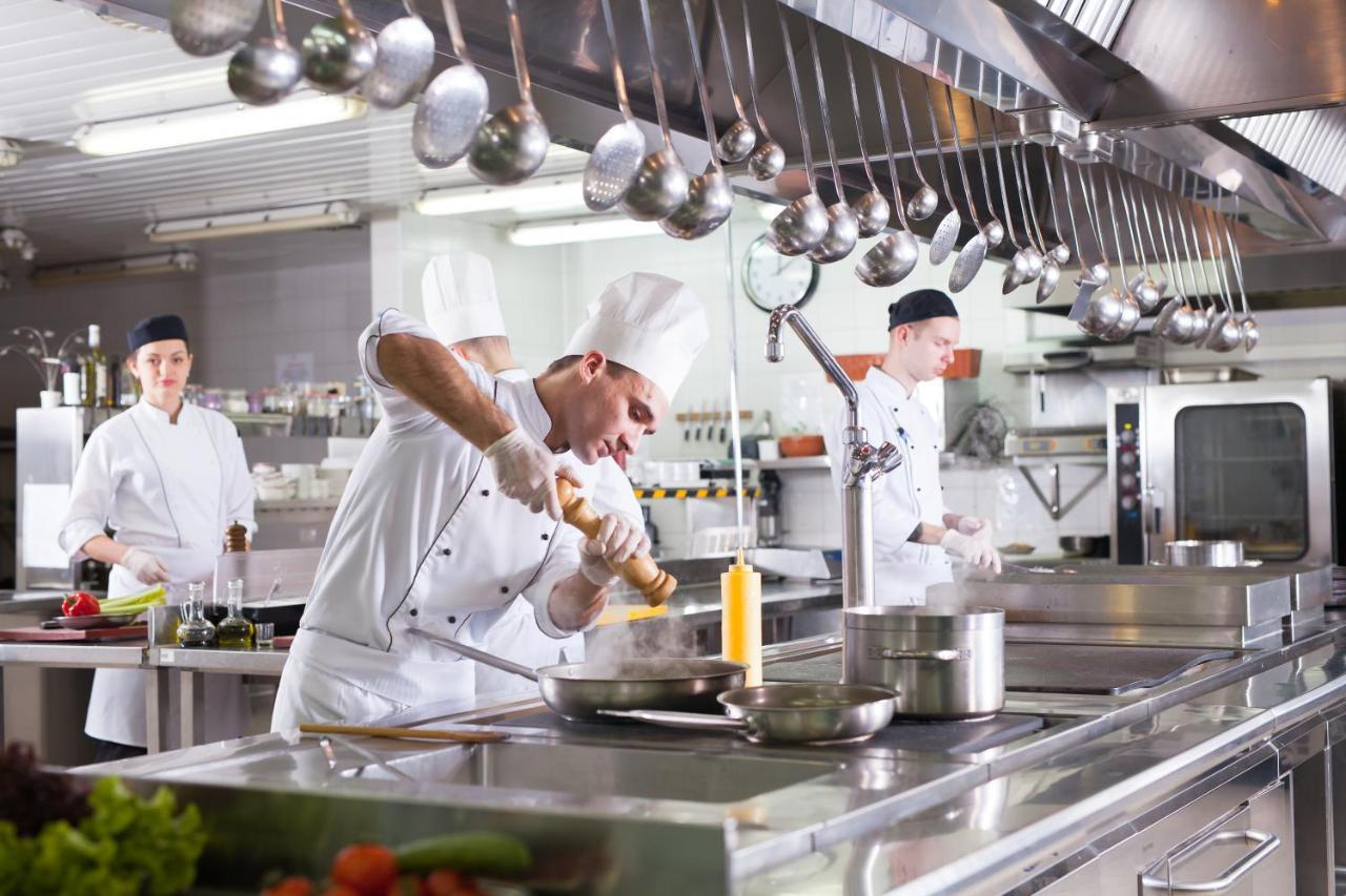 Hotel Elefantino Grey - Free Breakfast & Brunch Until 13-00 - Vicinissimi A Mirabilandia 米兰马瑞提那 外观 照片